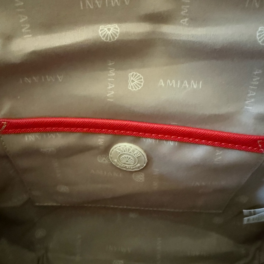 Handmade in Mexico! Bought in Mexico!Red and White Woven Clutch - Picture 11 of 13